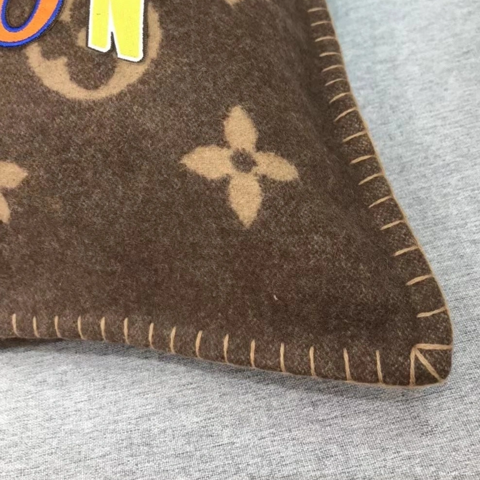 PILLOW THROW CUSTOM LV LETTERS WOOL 0812